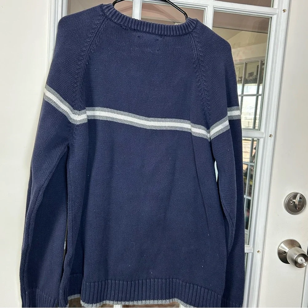 Y2K Men's Tommy Hilfiger Navy Blue Sweater with Gray Stripe‎ Size Large